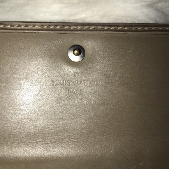 AUTHENTIC EPI LOUIS VUITTON LONG PEPPERED COLORED SNAP WALLET - Picture 5 of 14